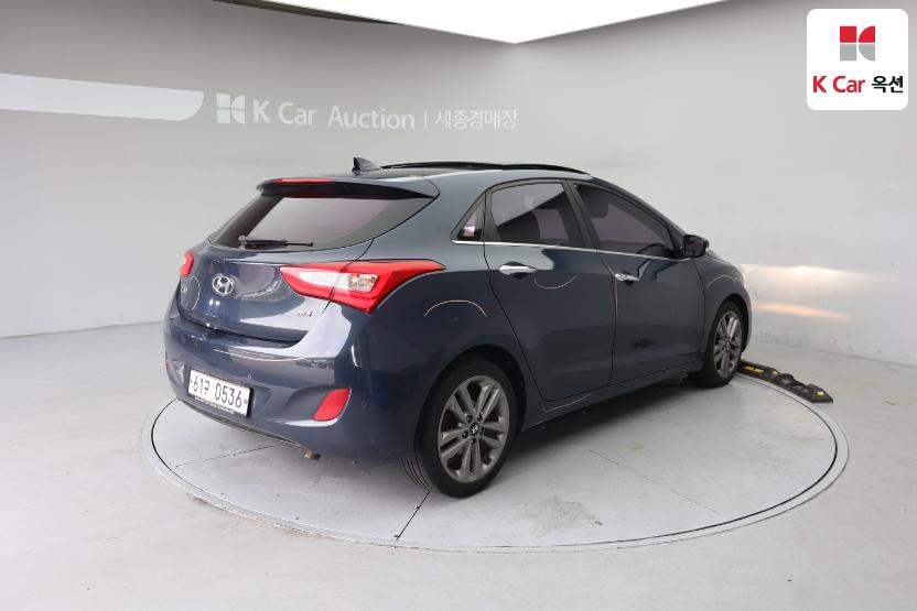 2016 - hyundai i30
