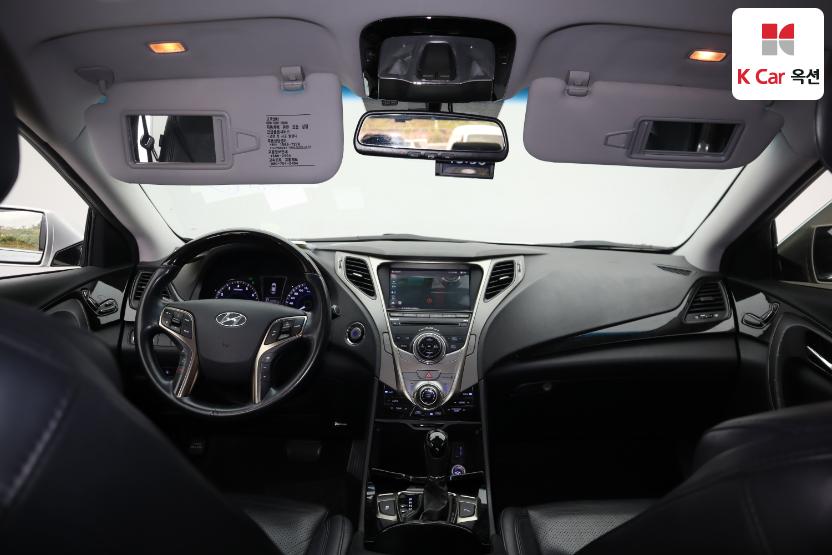 2011 - hyundai grandeur