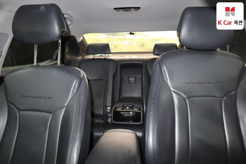 2011 - hyundai grandeur