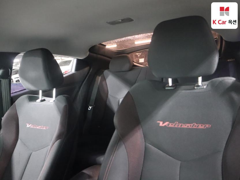 2012 - hyundai veloster