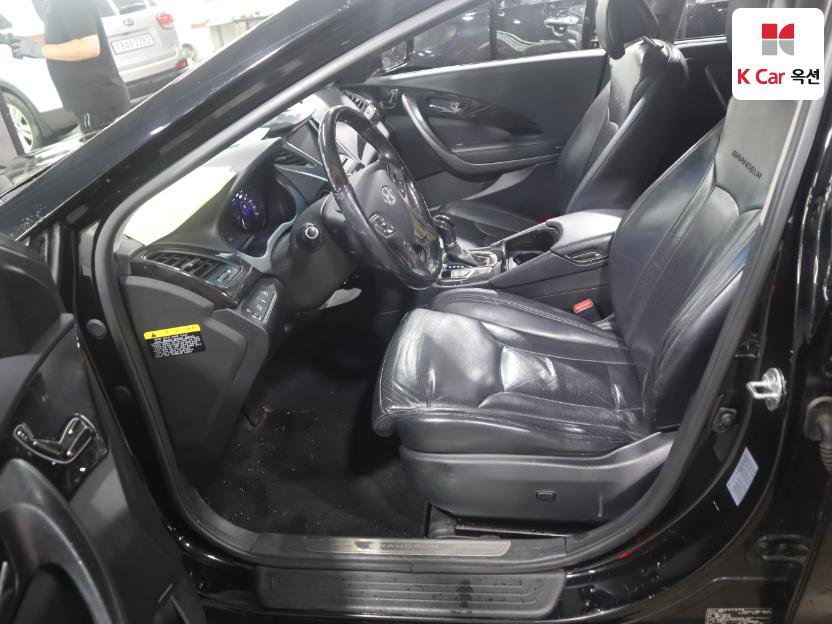 2012 - hyundai grandeur