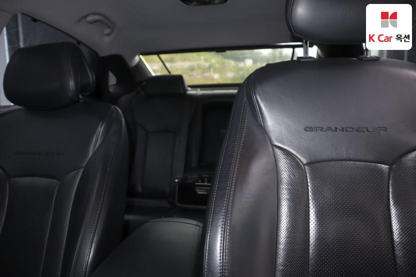 2011 - hyundai grandeur