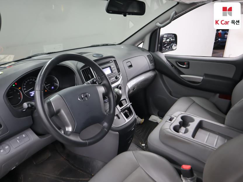 هيونداي Grand Starex 2021 — صورة 3