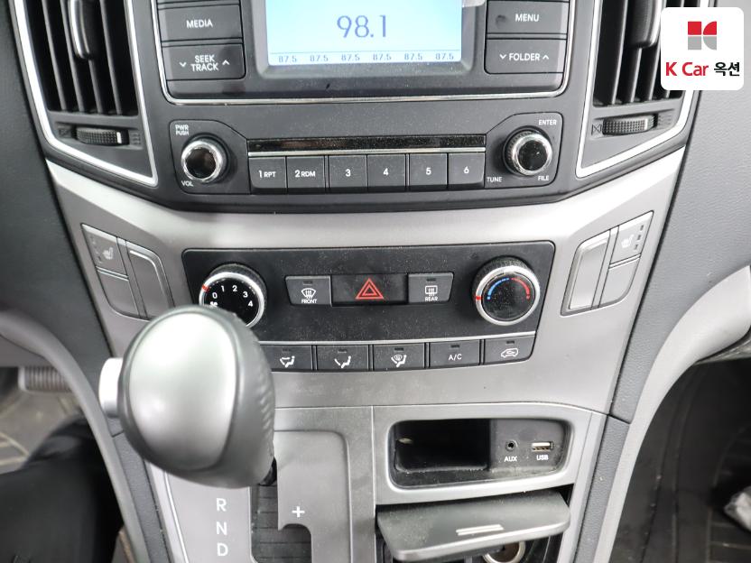 هيونداي Grand Starex 2021 — صورة 6