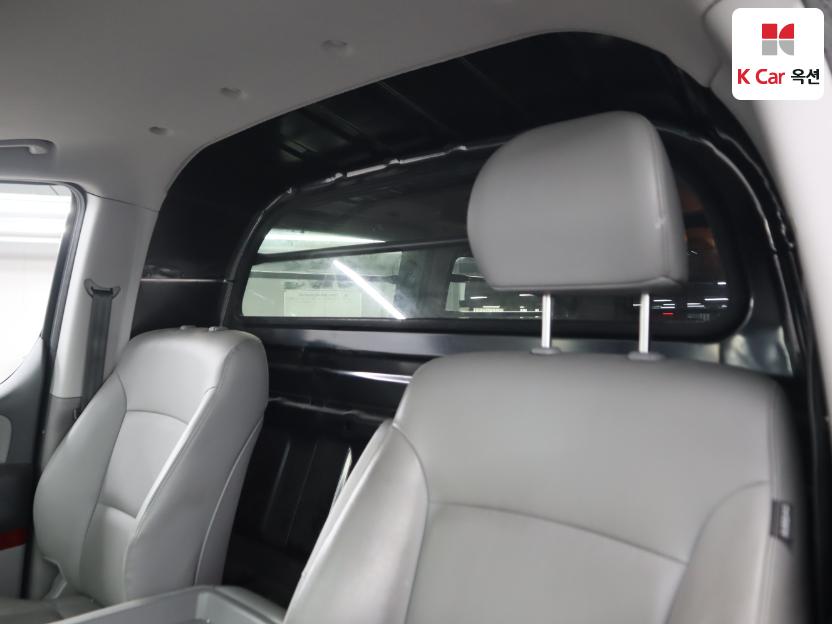 هيونداي Grand Starex 2021 — صورة 9