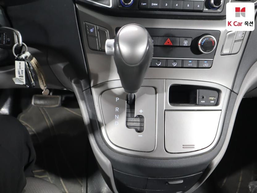 2021 - hyundai grand starex