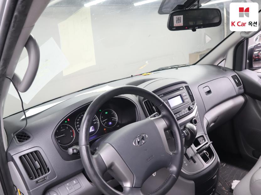2021 - hyundai grand starex