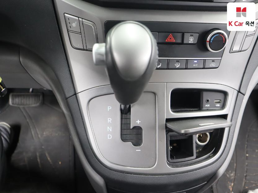2021 - hyundai grand starex