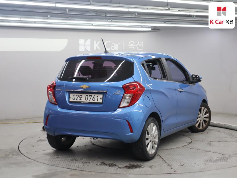 2016 - chevrolet spark