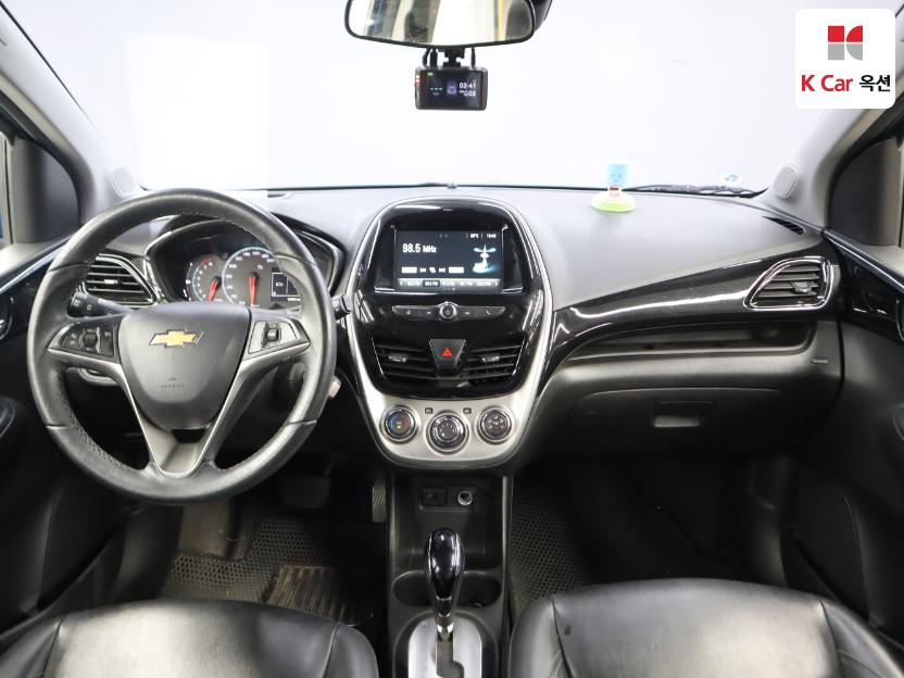 2016 - chevrolet spark