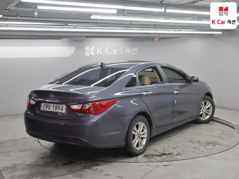 2010 - hyundai sonata