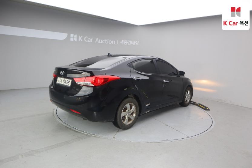 2014 - hyundai avante