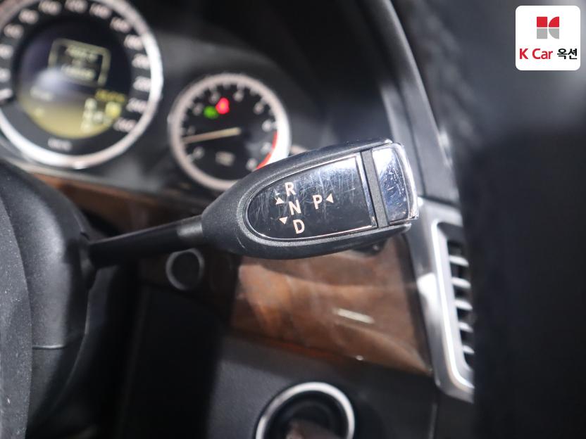 2012 - mercedes-benz e300