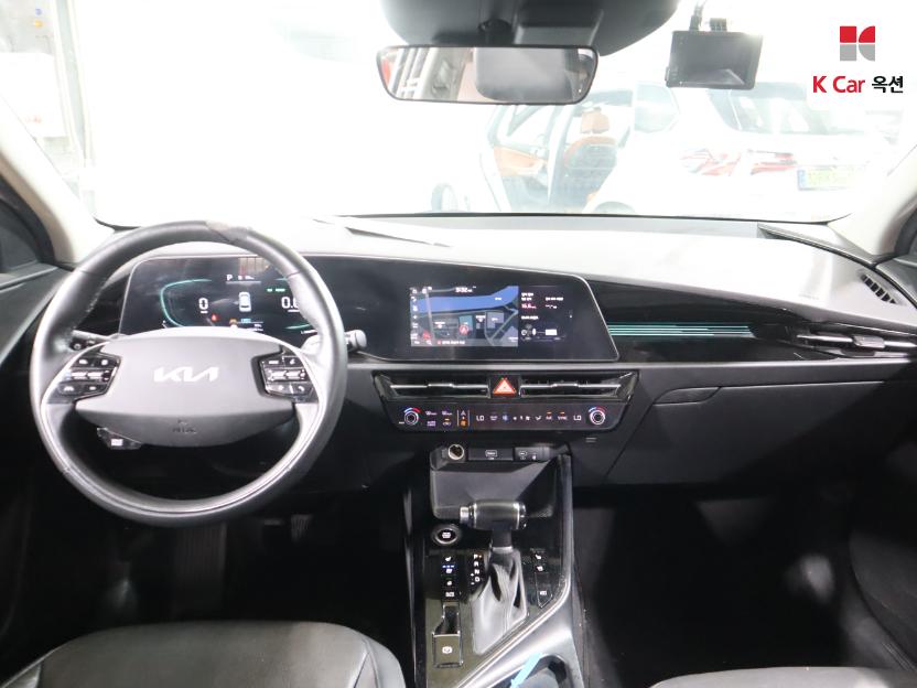 2022 - kia niro