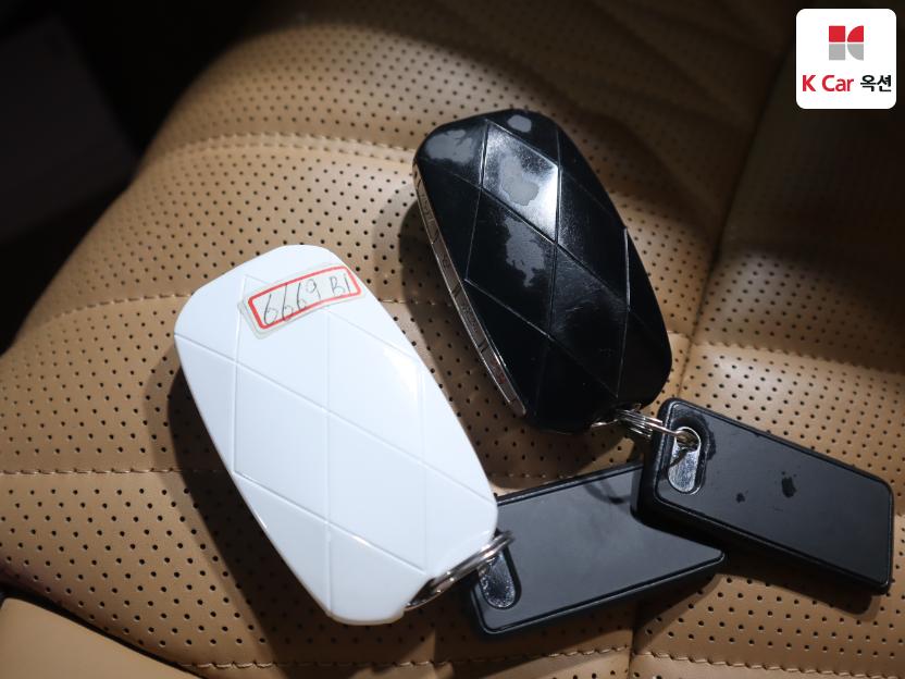 جينيسيس G90 2022 — صورة 8