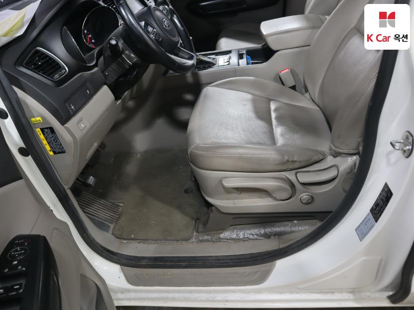 2017 - kia carnival