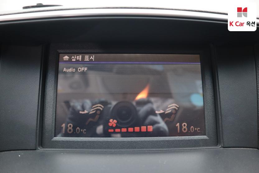 2011 - infiniti m37