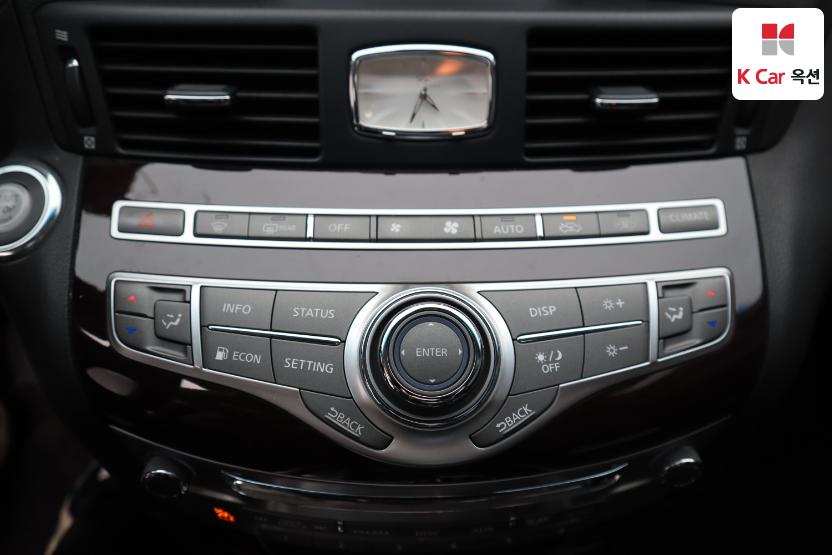 2011 - infiniti m37