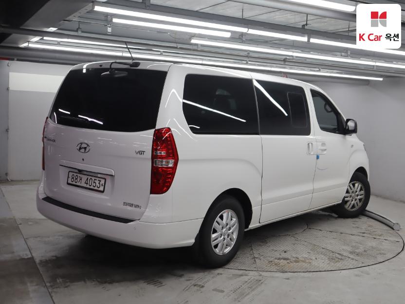 2021 - hyundai grand starex