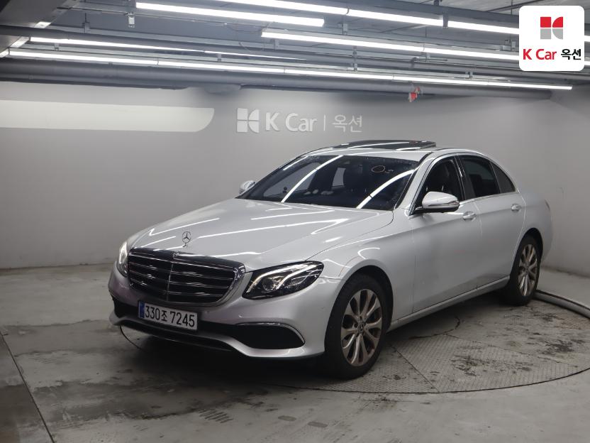 벤츠 클래스 W213 E300 E300