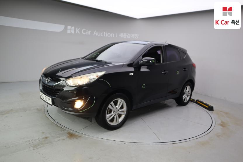 2011 - hyundai tucson