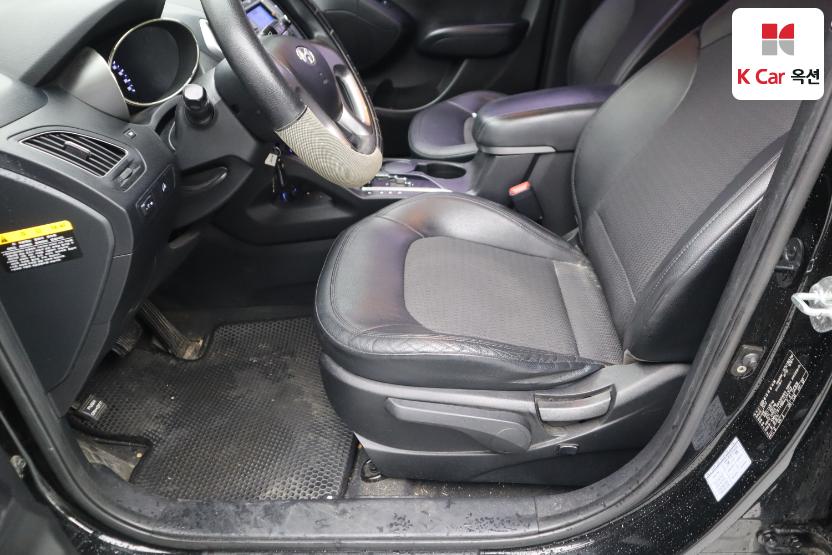 2011 - hyundai tucson