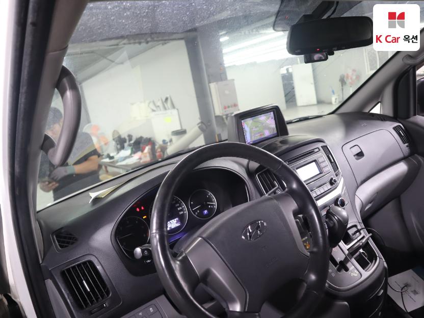 2021 - hyundai grand starex