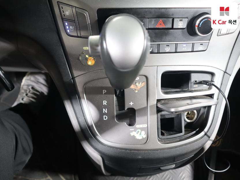 2021 - hyundai grand starex