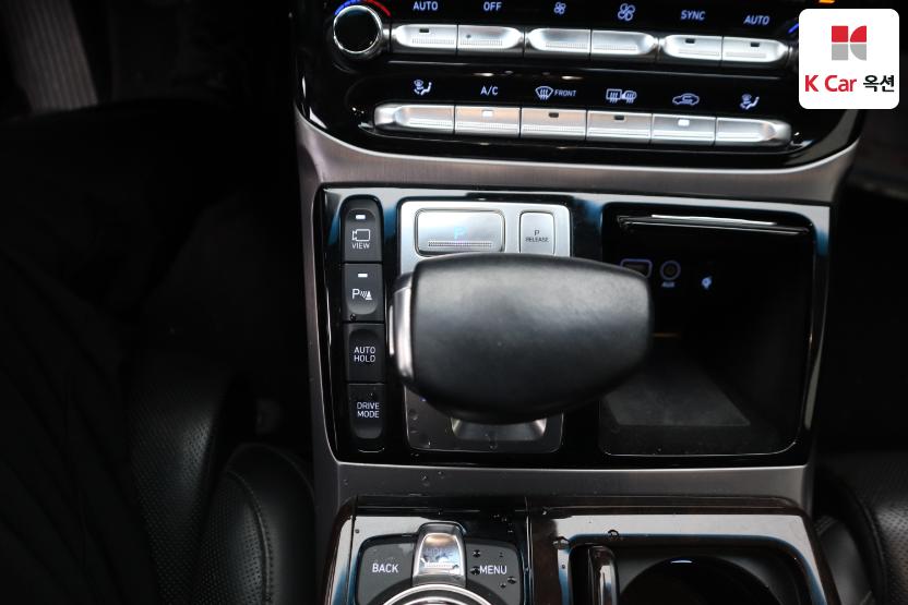 2016 - genesis eq900