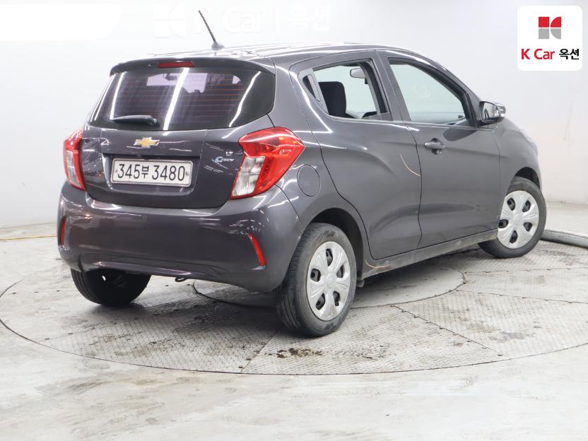 2016 - chevrolet spark