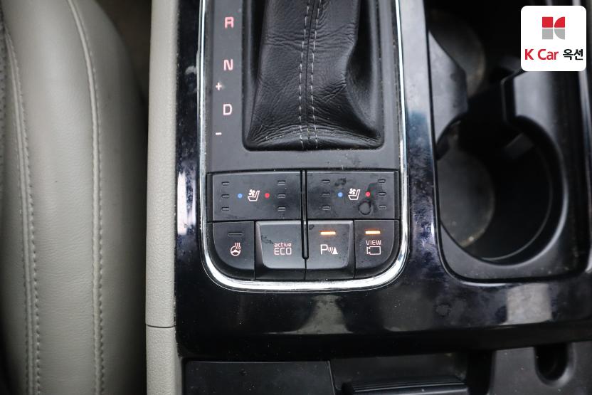 2017 - kia carnival