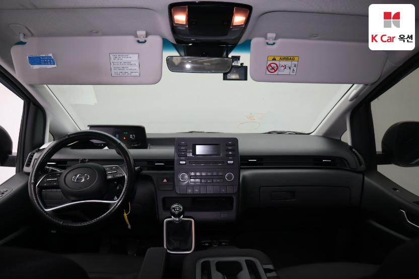 2022 - hyundai staria