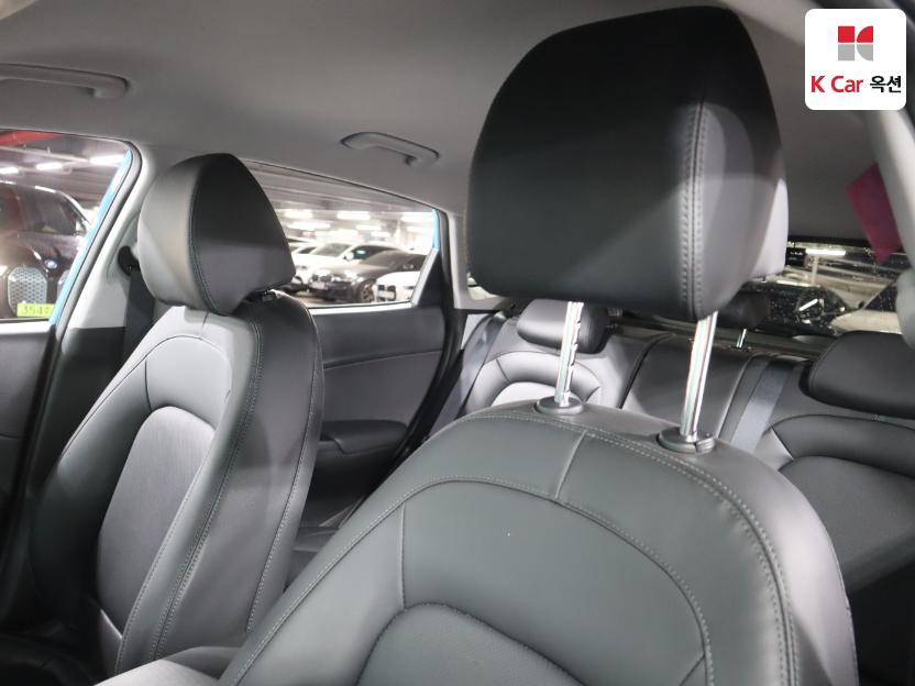 2023 - hyundai kona