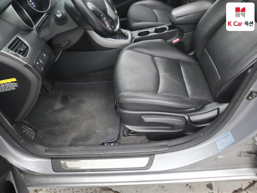 2014 - hyundai avante