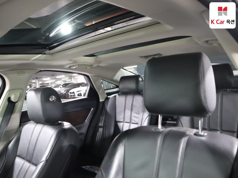2016 - jaguar xj