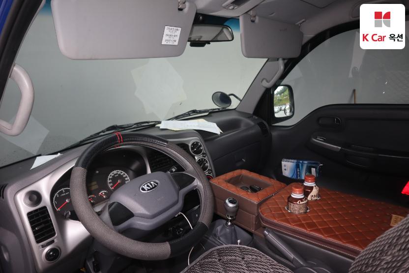 2016 - kia bongo iii