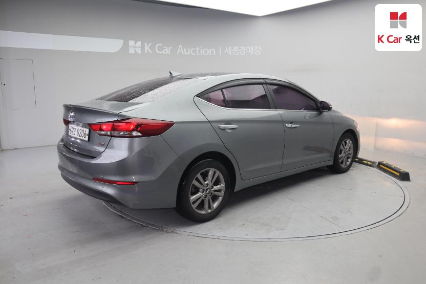 2017 - hyundai avante