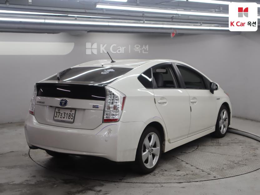 2010 - toyota prius