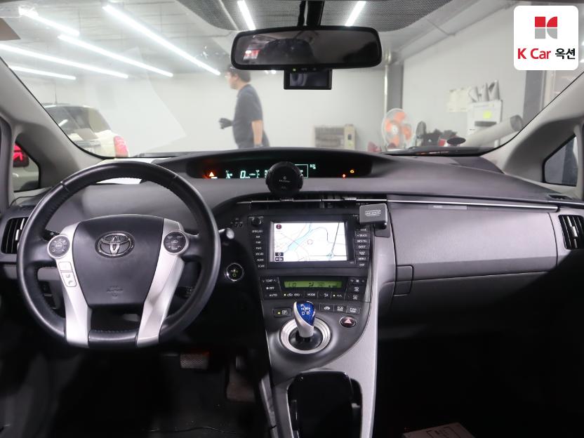 2010 - toyota prius