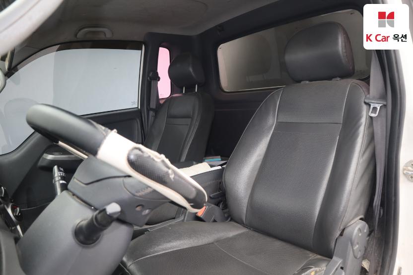 2016 - kia bongo iii