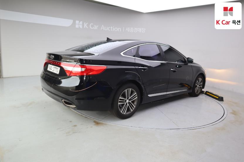 2013 - hyundai grandeur