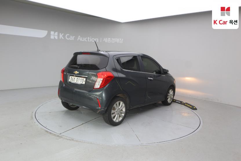 2017 - chevrolet spark