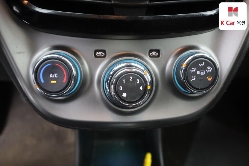 2017 - chevrolet spark