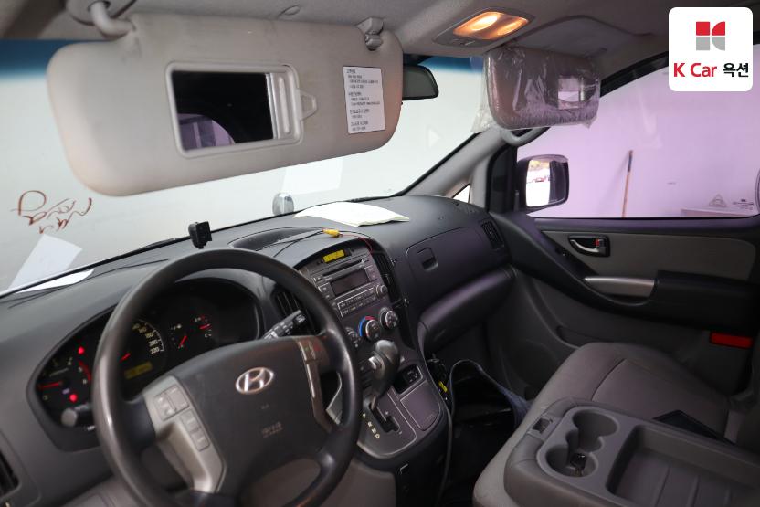 2012 - hyundai grand starex