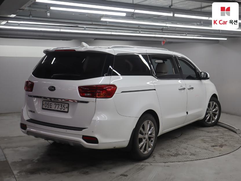 2019 - kia carnival