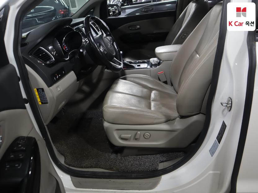 2019 - kia carnival