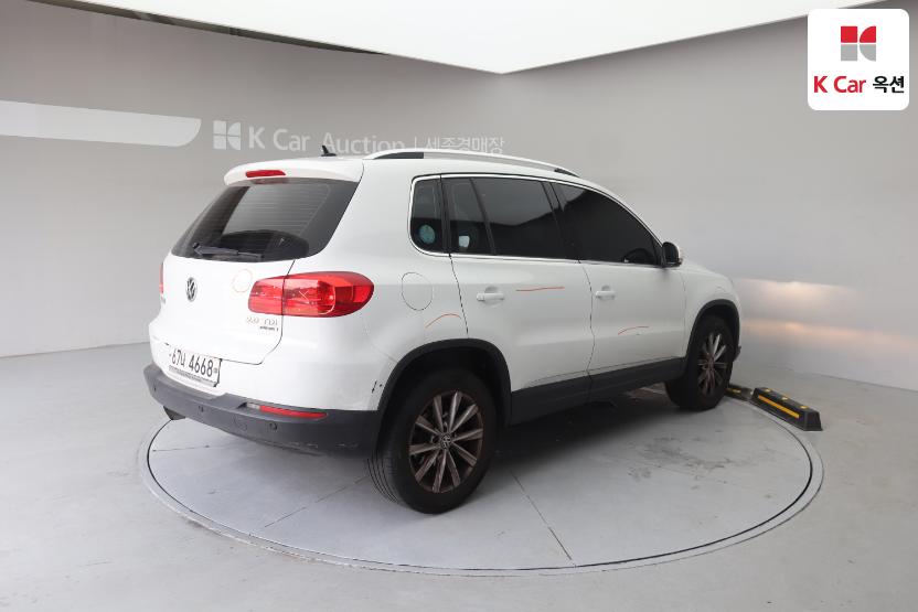 2015 - volkswagen tiguan