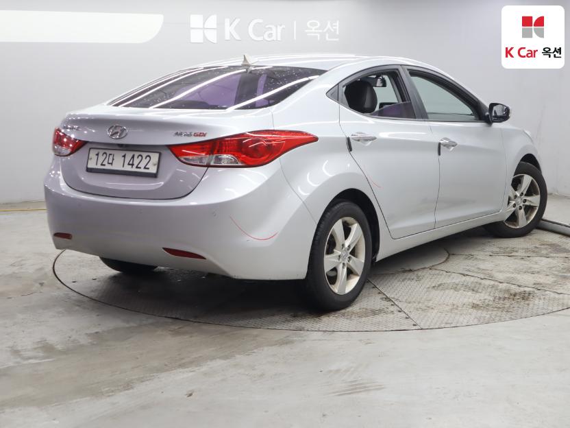 2012 - hyundai avante