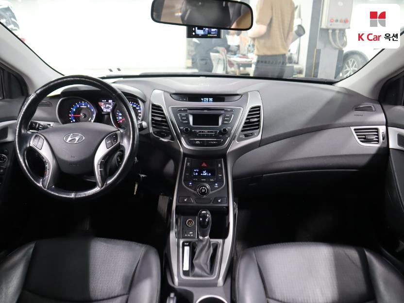 2014 - hyundai avante