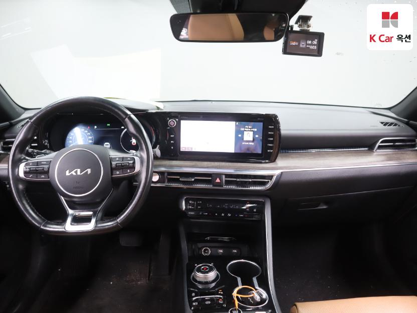 2022 - kia k5